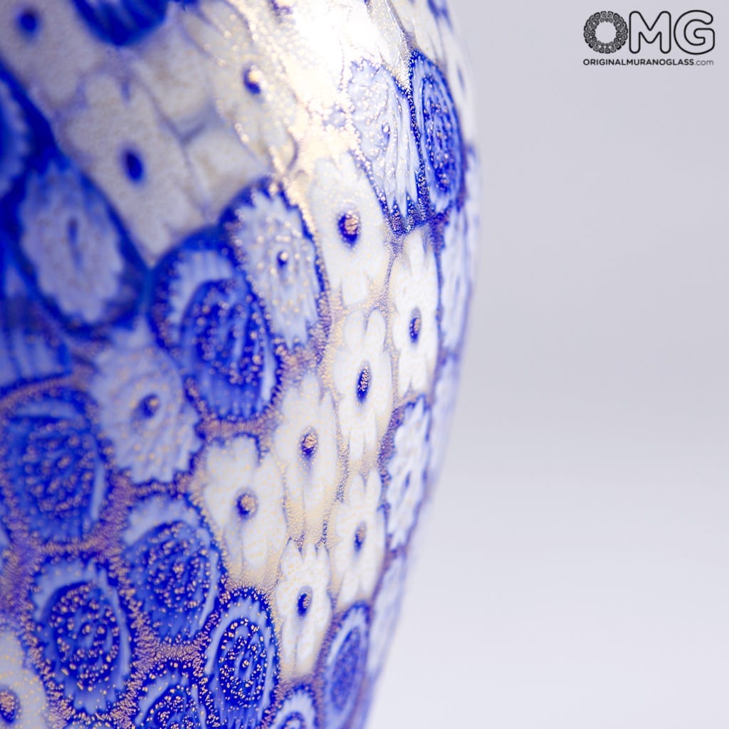 2446 ORIGINALMURANOGLASS Ваза миллефиори бело-синяя из муранского стекла - Original Murano Glass OMG 11 см  - Вид №1