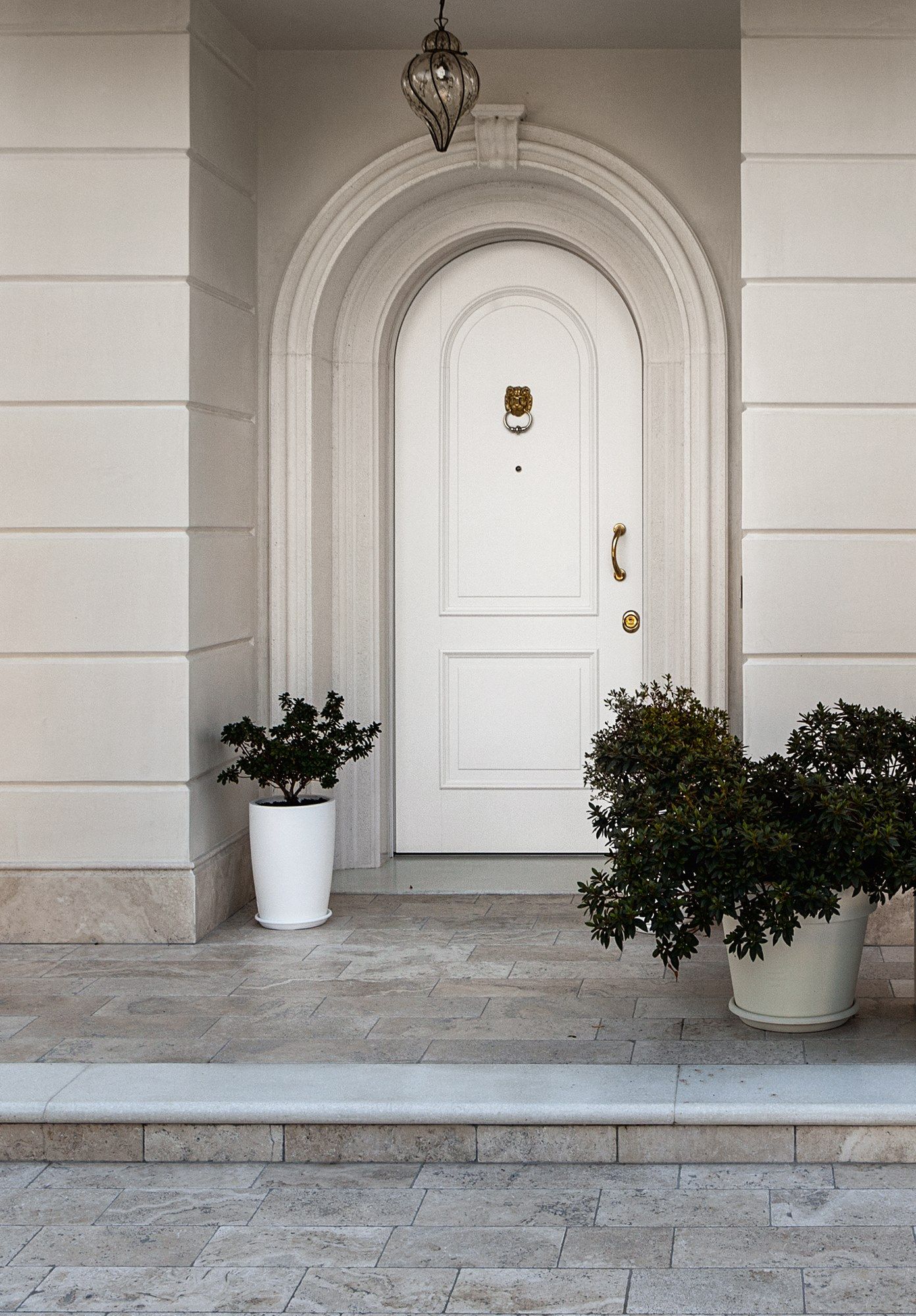 Арочная бронированная входная дверь Oikos Evolution ARCH-00151933 - Вид №1