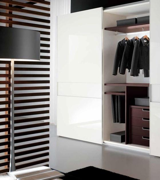 Composit Шкаф из лакированного дерева и стекла с раздвижными дверцами sun-id-1361543 - Вид №1