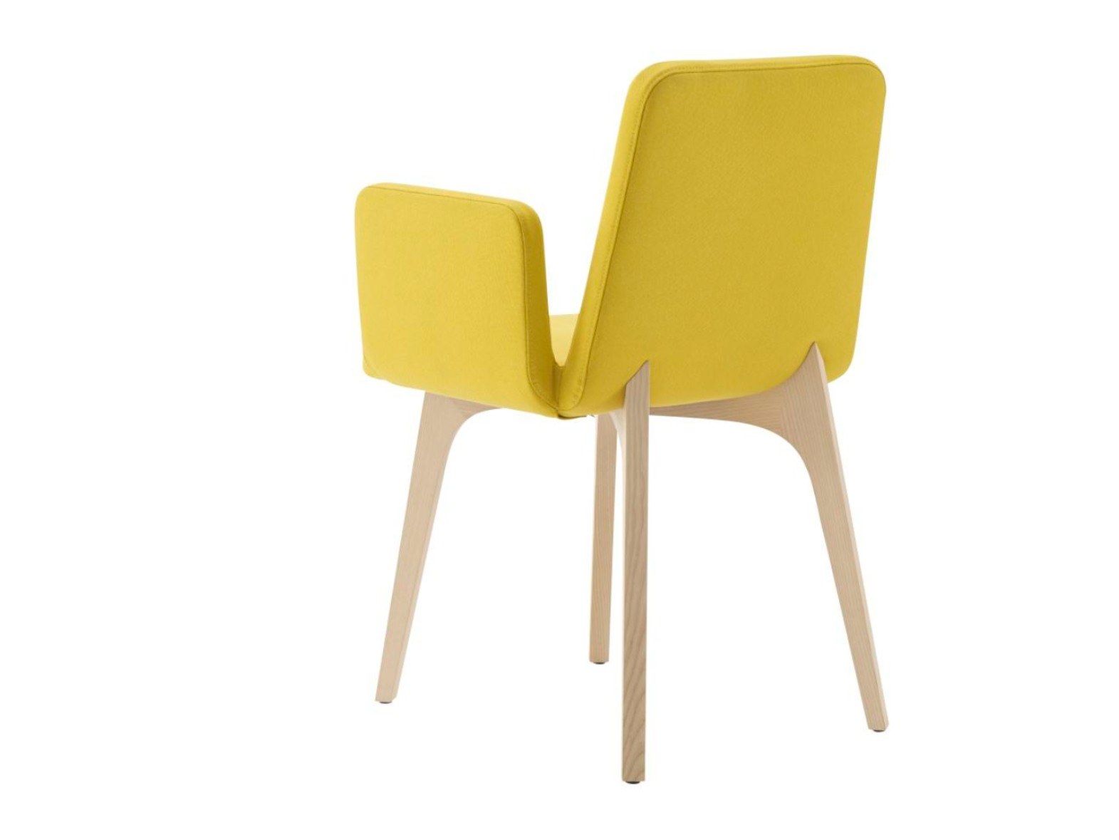 Мягкий тканевый стул с подлокотниками Ligne Roset Vik ARCH-00117853 - Вид №1