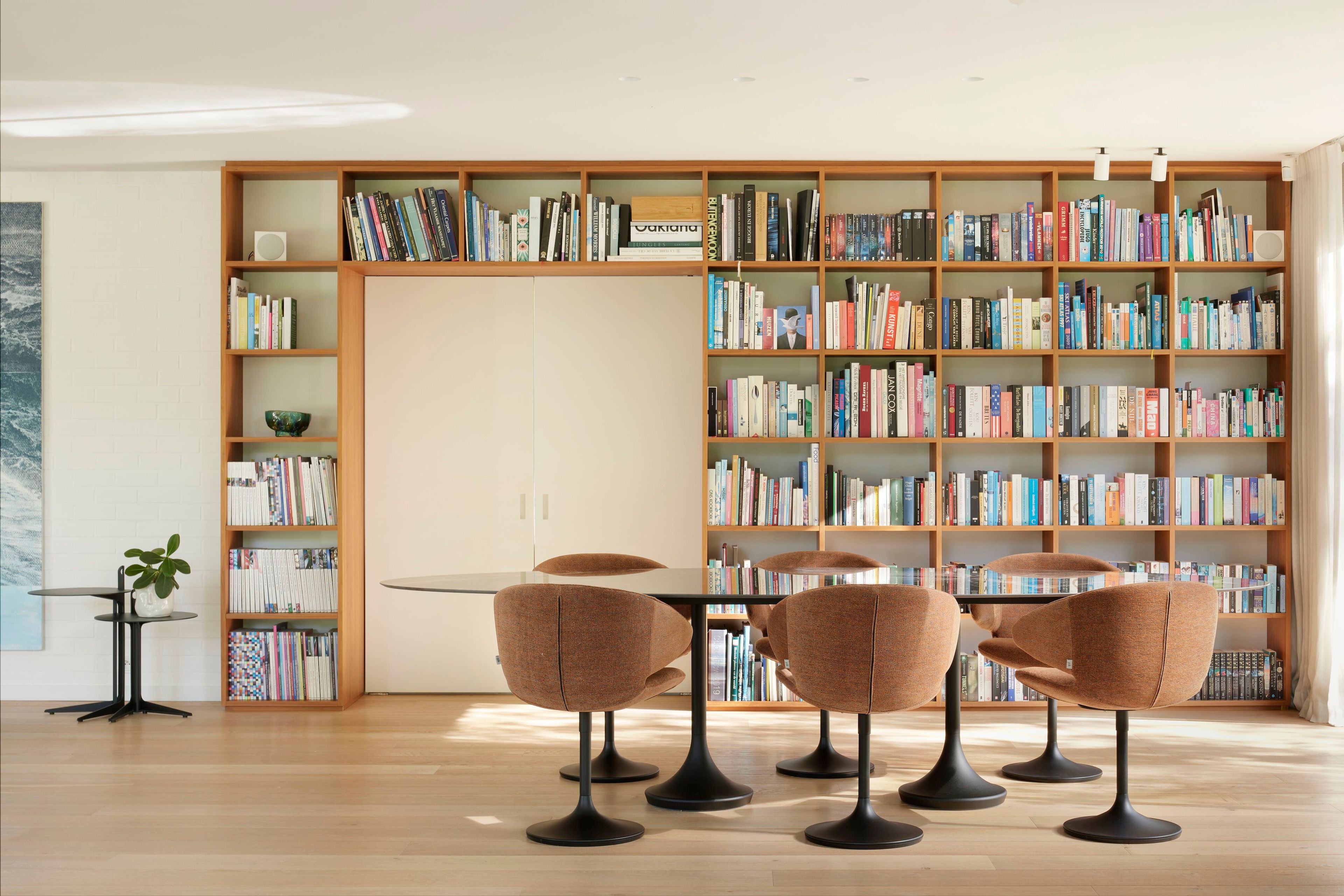 Овальный стол в Ксерамике Joli Central ARCH-00074690 - Вид №1