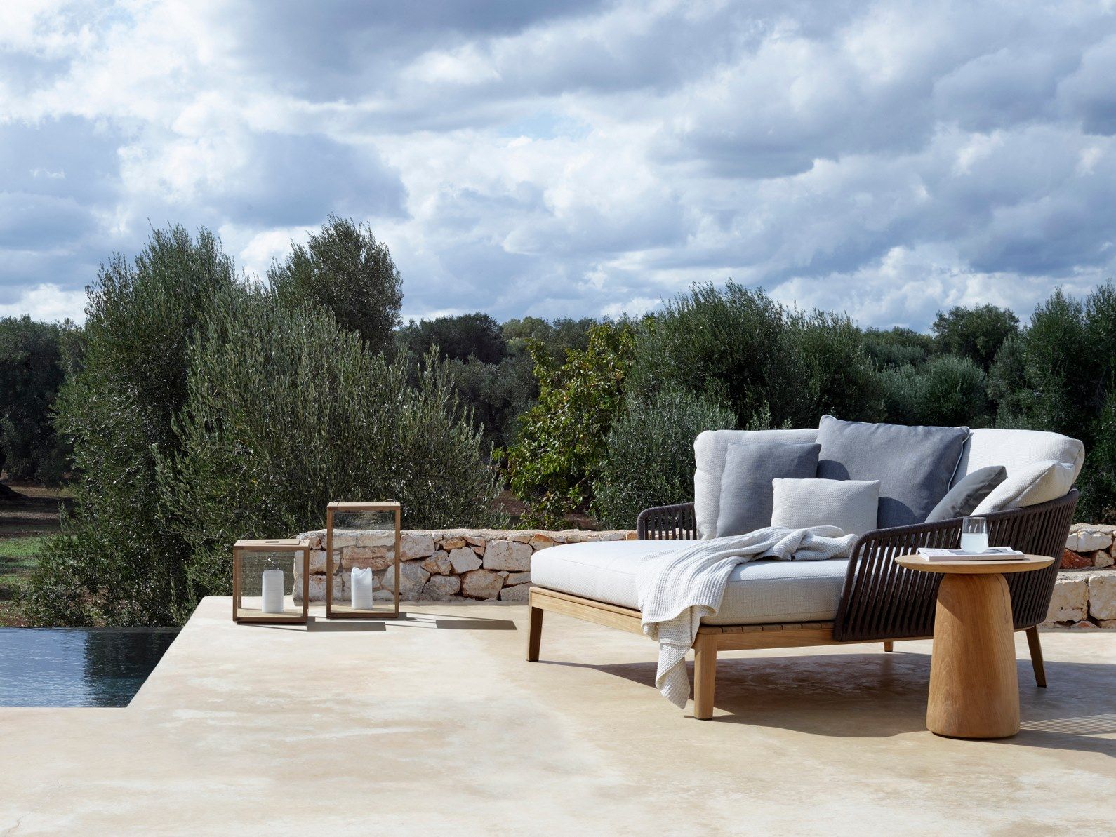 Круглый стол из тикового дерева TRIBÙ дюны ARCH-00062659 - Вид №10