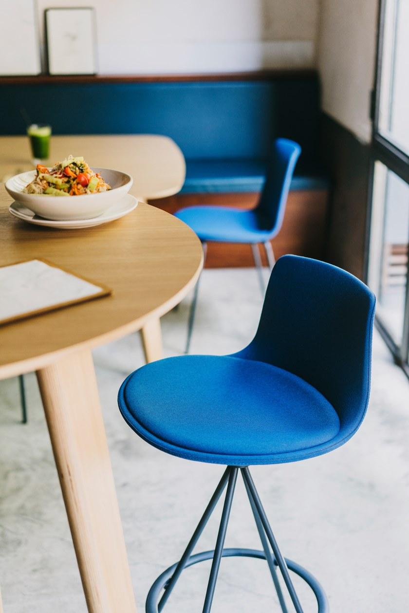 ENEA Табурет поворотный на жердочке из полипропилена Lottus sun-id-1489748 - Вид №1