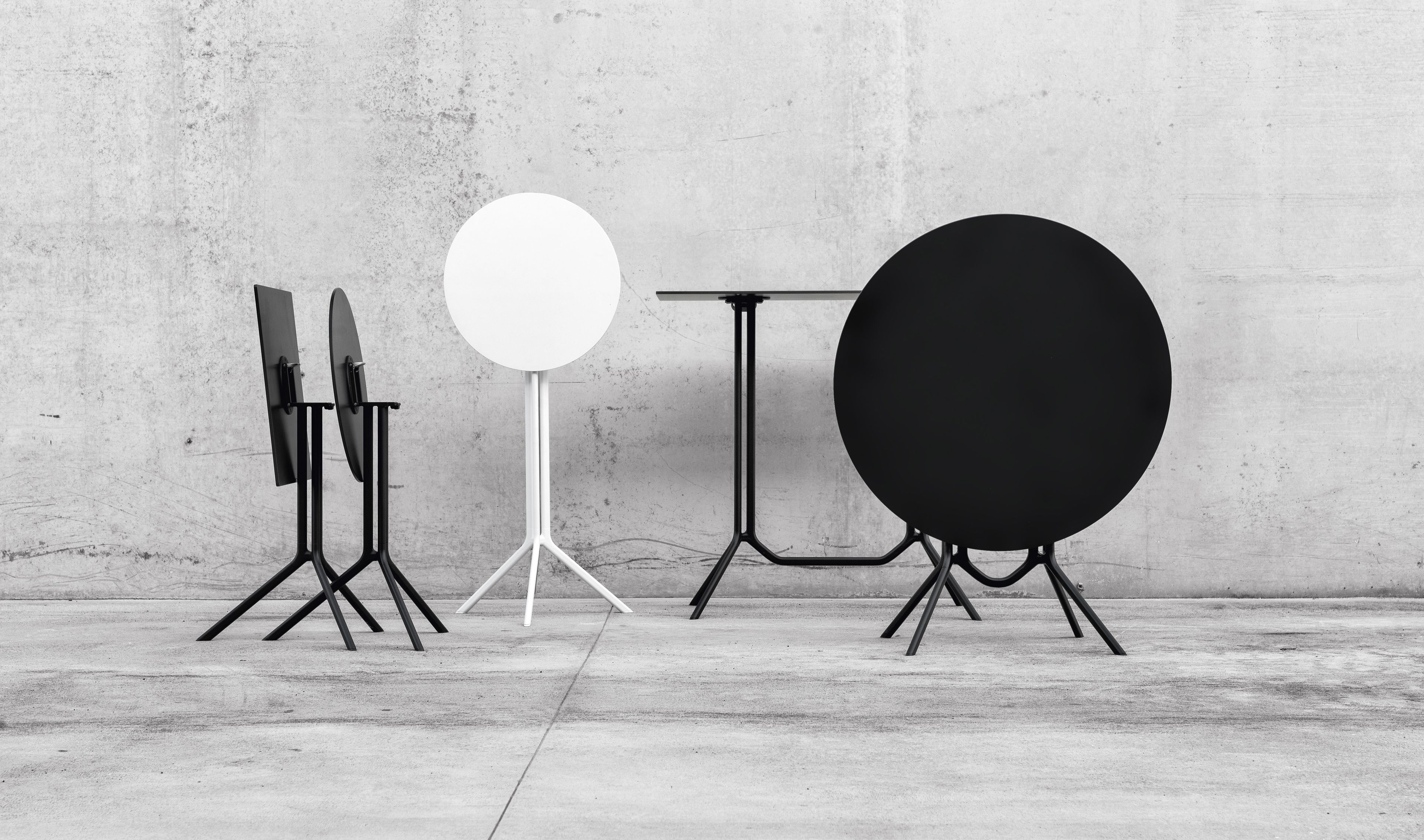 Круглый складной журнальный столик Kristalia Poule ARCH-00080306 - Вид №4