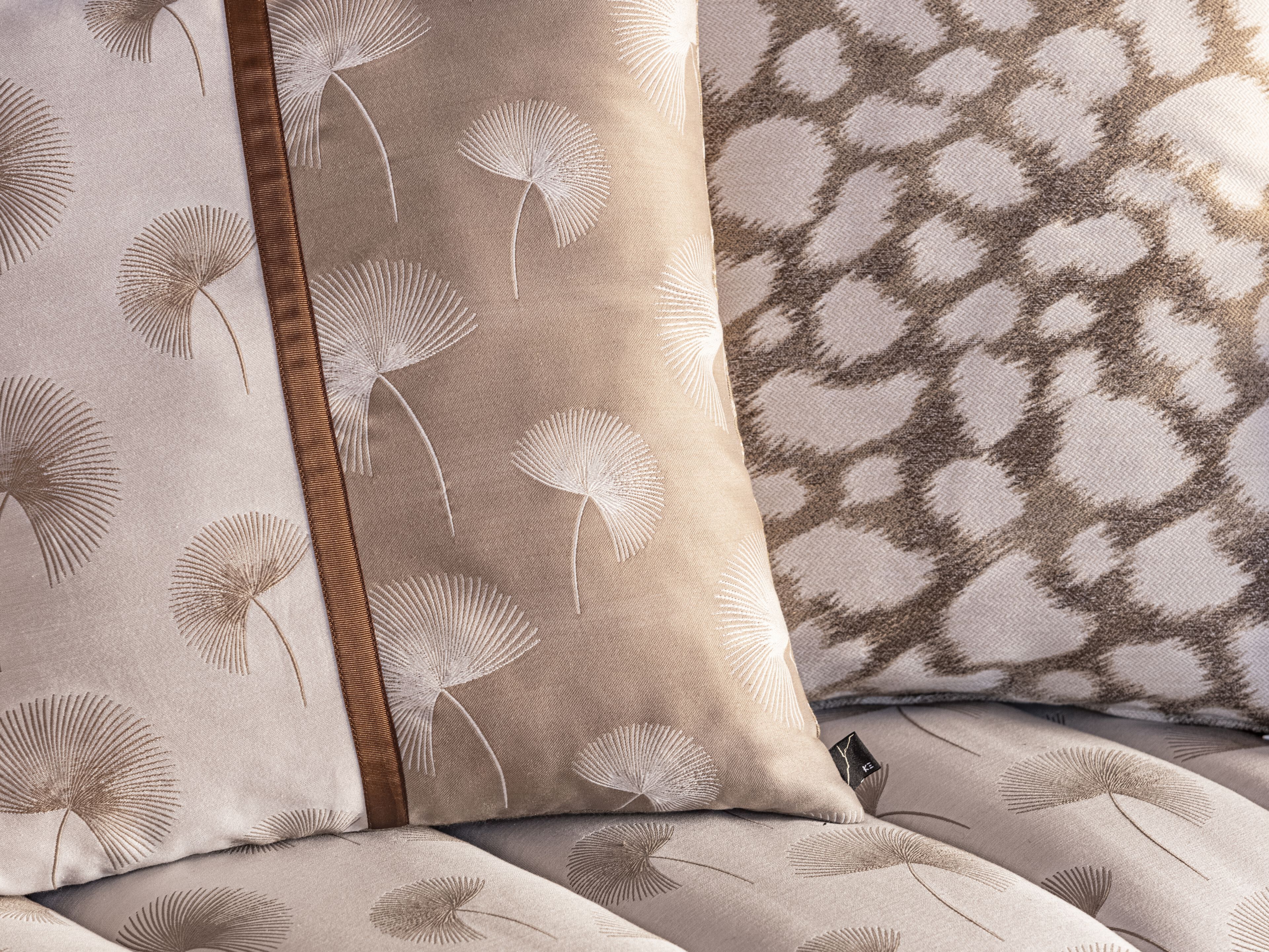 Квадратная подушка K-3 Tora ARCH-00118736 - Вид №4