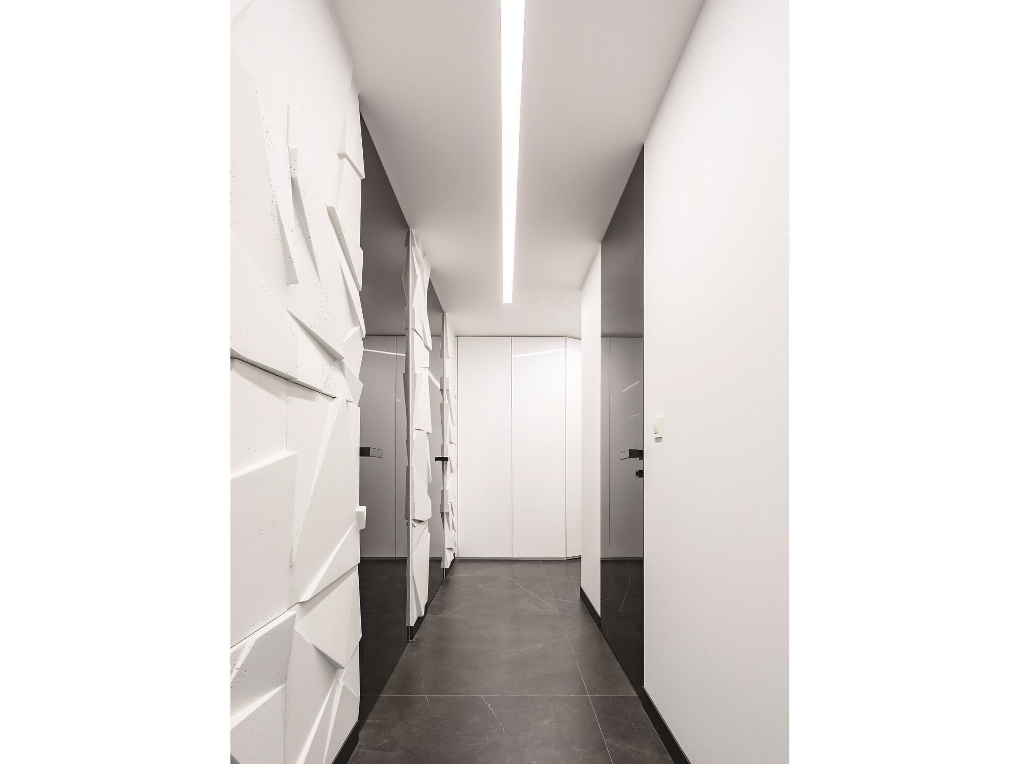 Алюминиевый потолочный линейный профиль освещения для светодиодных модулей PAN Karma ARCH-00110315 - Вид №1