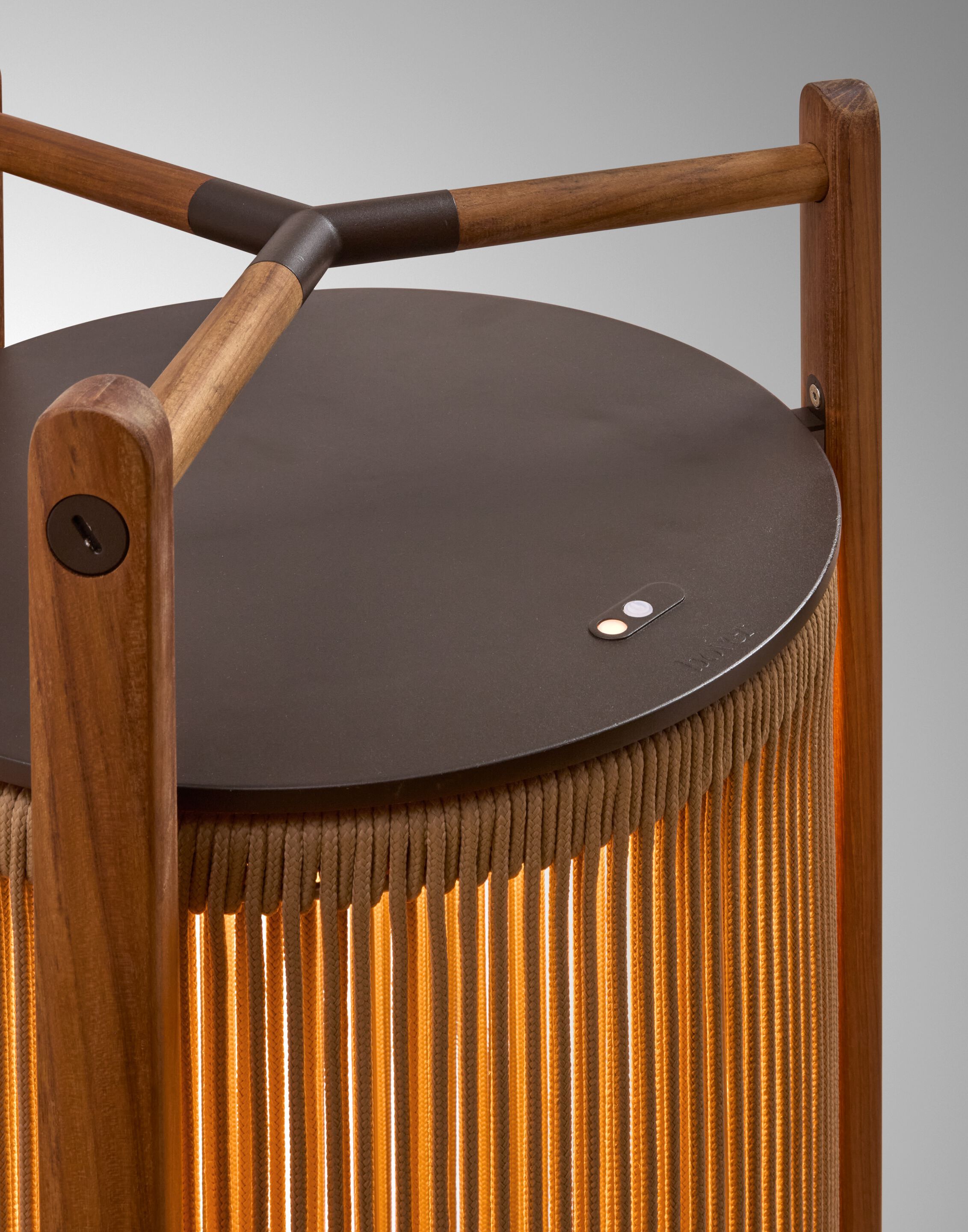 Светодиодный торшер из тикового дерева Bover Kando ARCH-00025097 - Вид №1