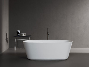 Ванна центр комнаты