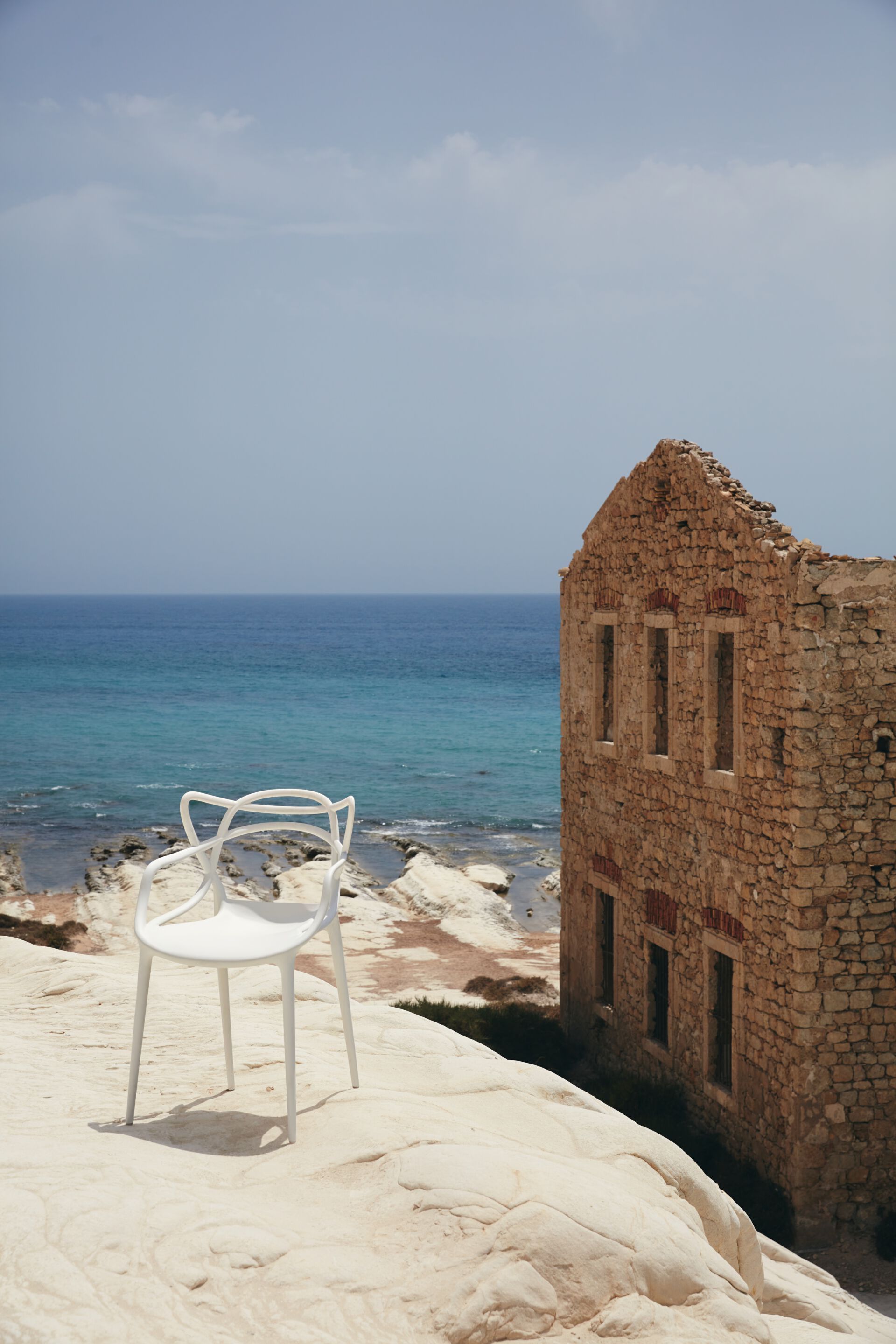 Штабелируемый стул из инженерного пластика с подлокотниками Kartell Masters ARCH-00054309 - Вид №1