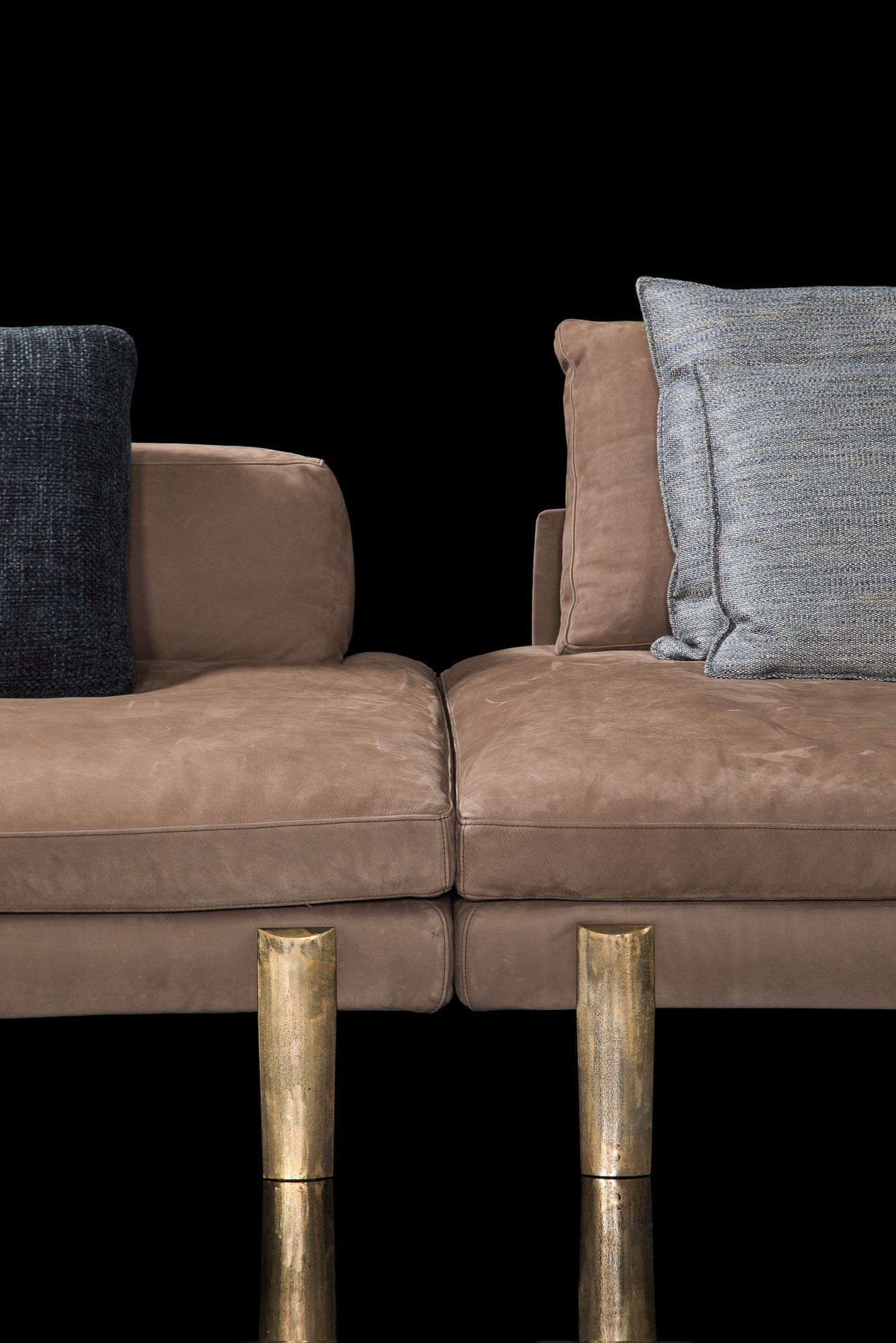 Кожаный диван Henge LAILAND ARCH-00019479