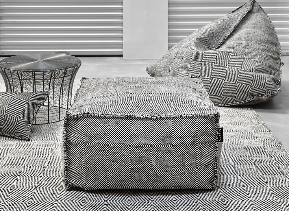 028978 Пуф квадратный Black GAN Sail - Вид №1