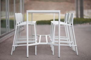 FSRT125 Барный стол Avivo  Forms-surfaces