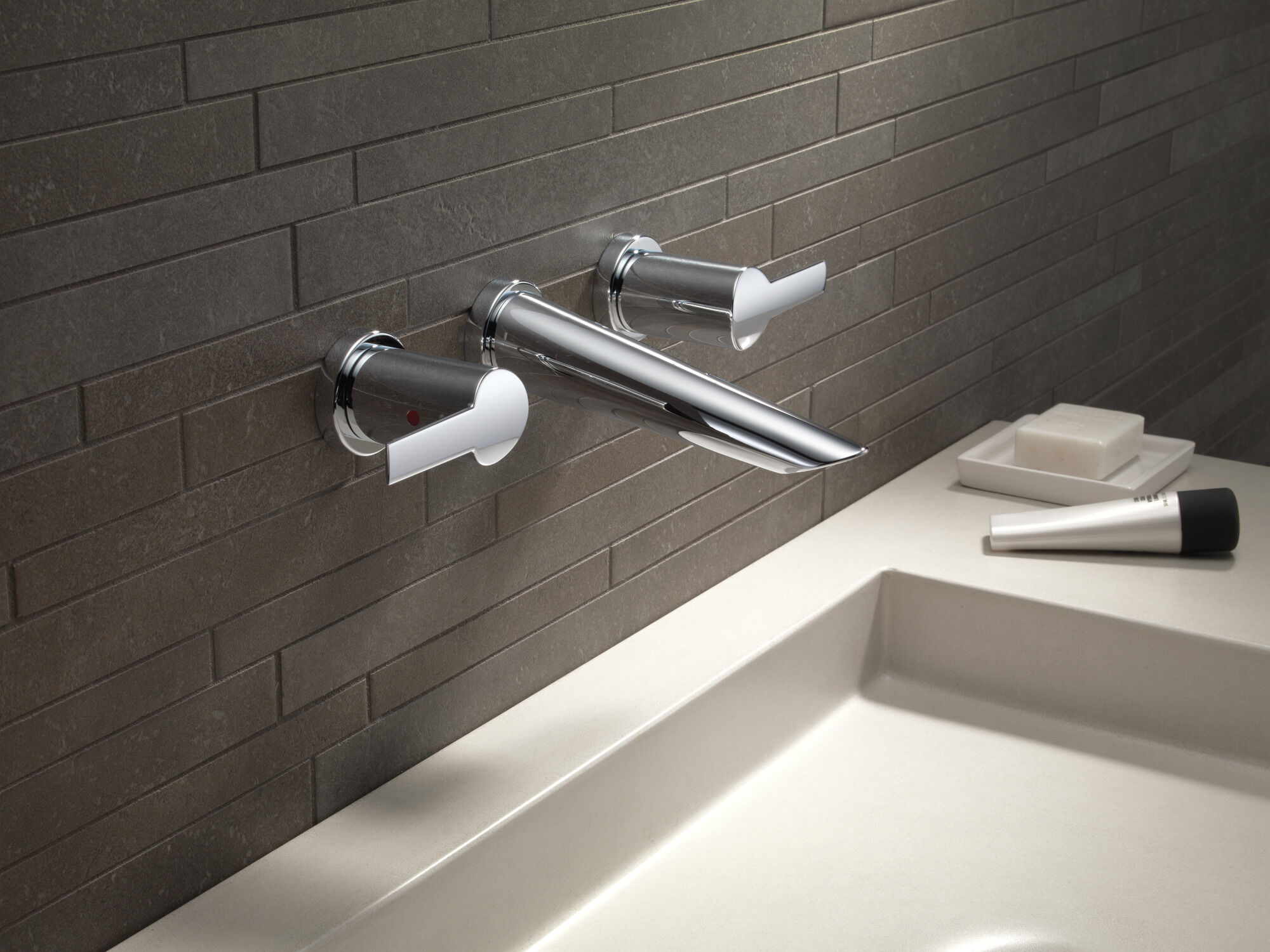 T3561LF-SSWL Смеситель для ванной на стене с двумя ручками Delta Faucet Compel Нержавеющая сталь  - Вид №4