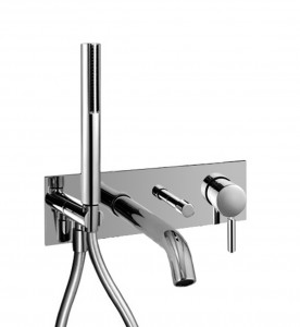 E321B+D020A  Встраиваемый смеситель для ваннывылет 20 см ручка автоматический переключатель на 2 потока ручная лейка SUN шланговое подсоединение с держателем для ручной лейки гибкий шланг 150 см ПВХ впуски 1/2'' Звукоизолированные Fantini Rubinetti NOSTRO