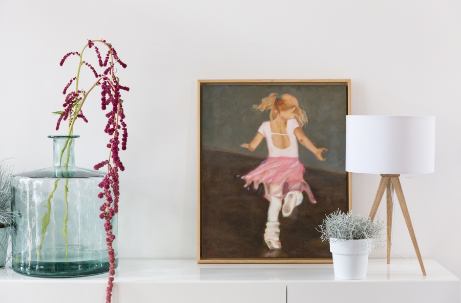 Лампа настольная Tripod Wood, белая с бежевыми ножками Zuiver 5200009 - Вид №2