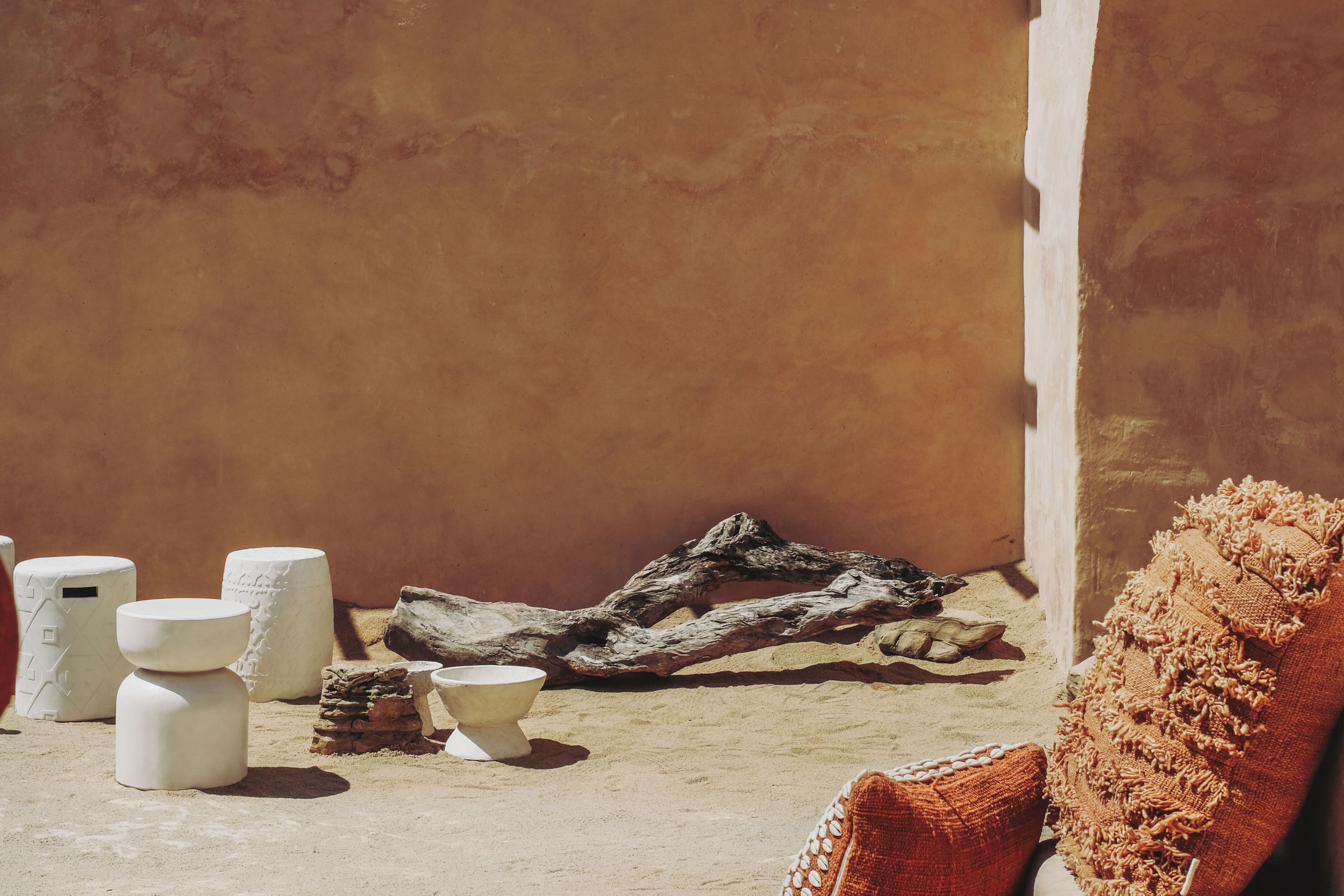 Низкий садовый стул из волокнистого бетона cbdesign Space ARCH-00029971 - Вид №1