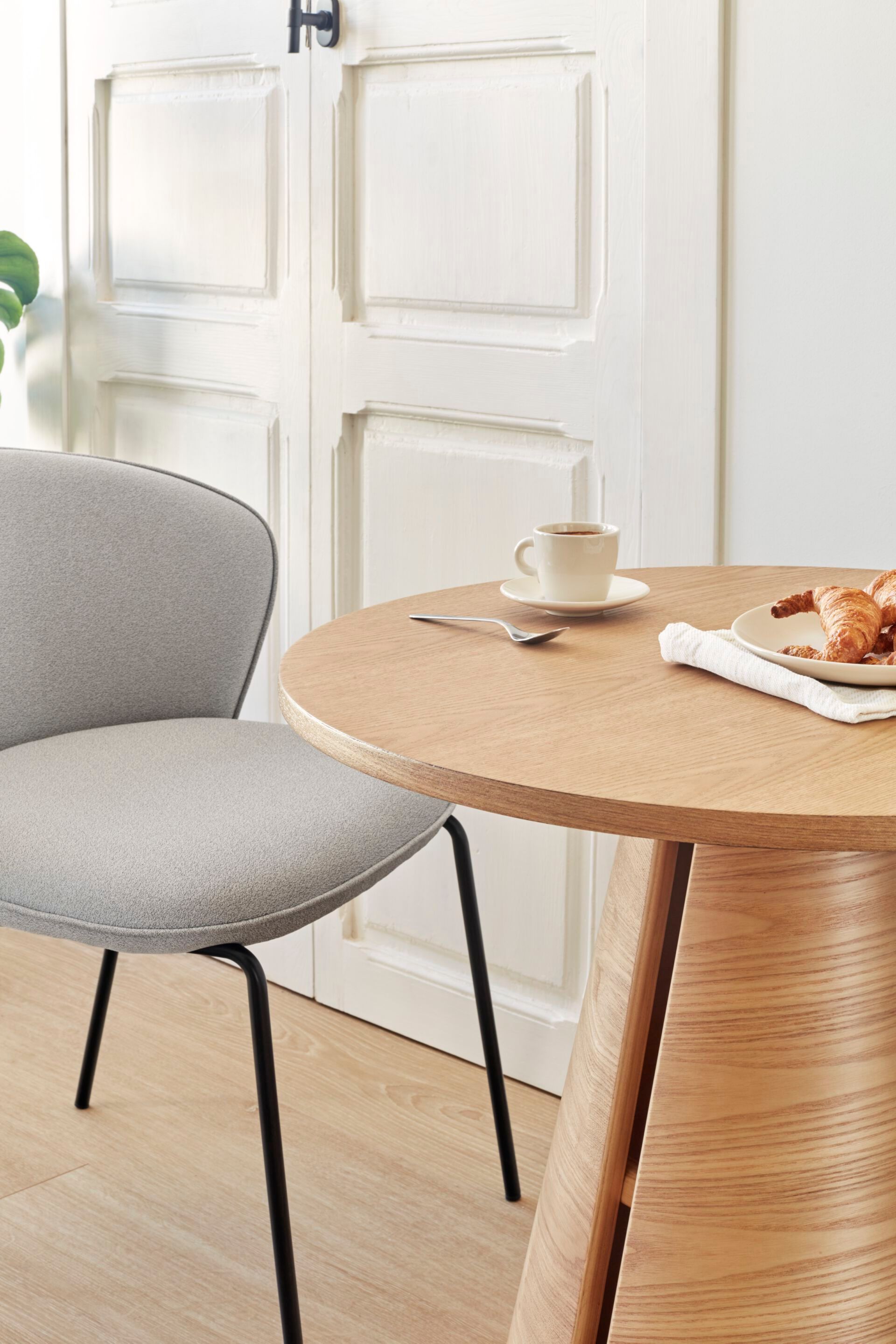 Круглый деревянный журнальный столик TEULAT Cep ARCH-00039482 - Вид №4