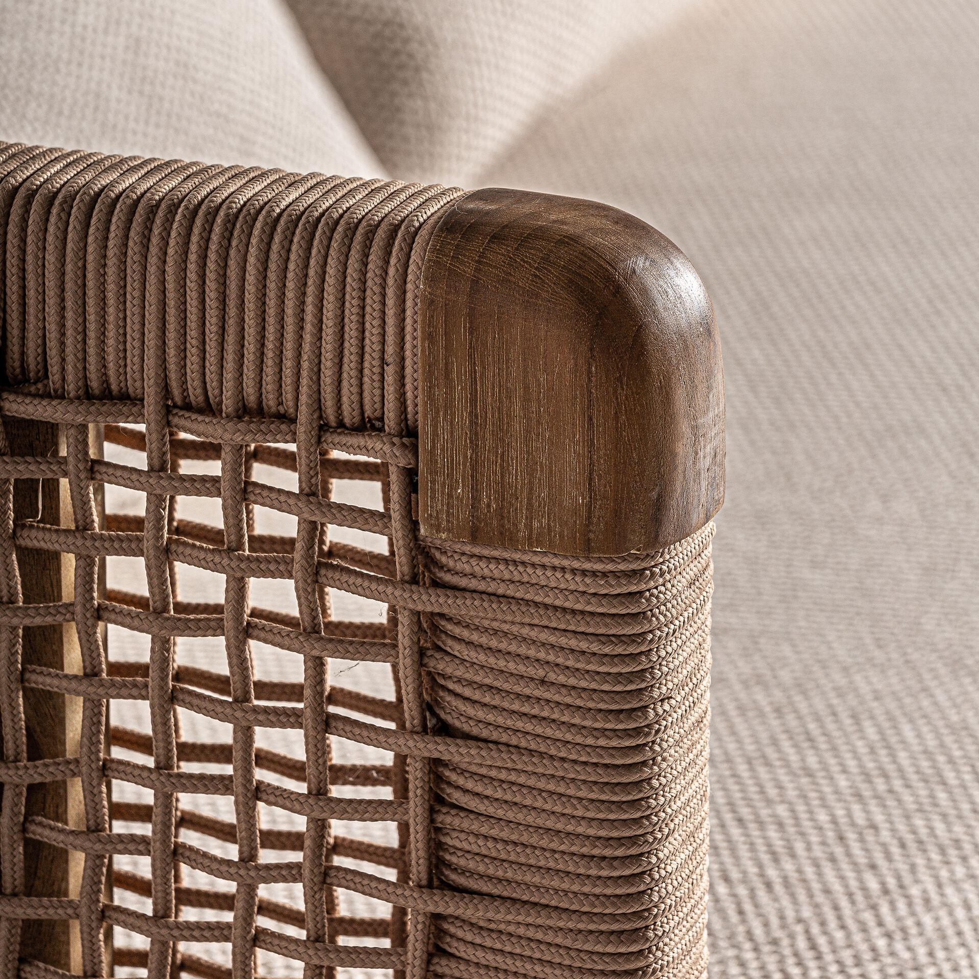 3-местный диван из ткани и дерева со встроенным журнальным столиком Vical Home Trena ARCH-00064649 - Вид №1