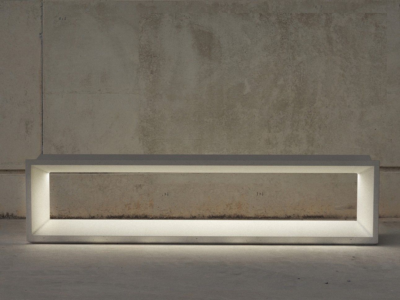 Бетонная скамья со встроенным освещением SIT Flat ARCH-00079367