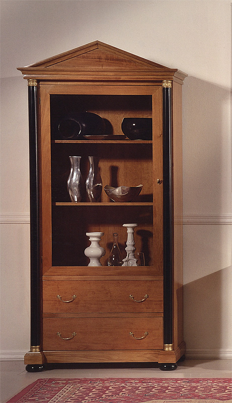 Витрина  GUERRA VANNI 2083 