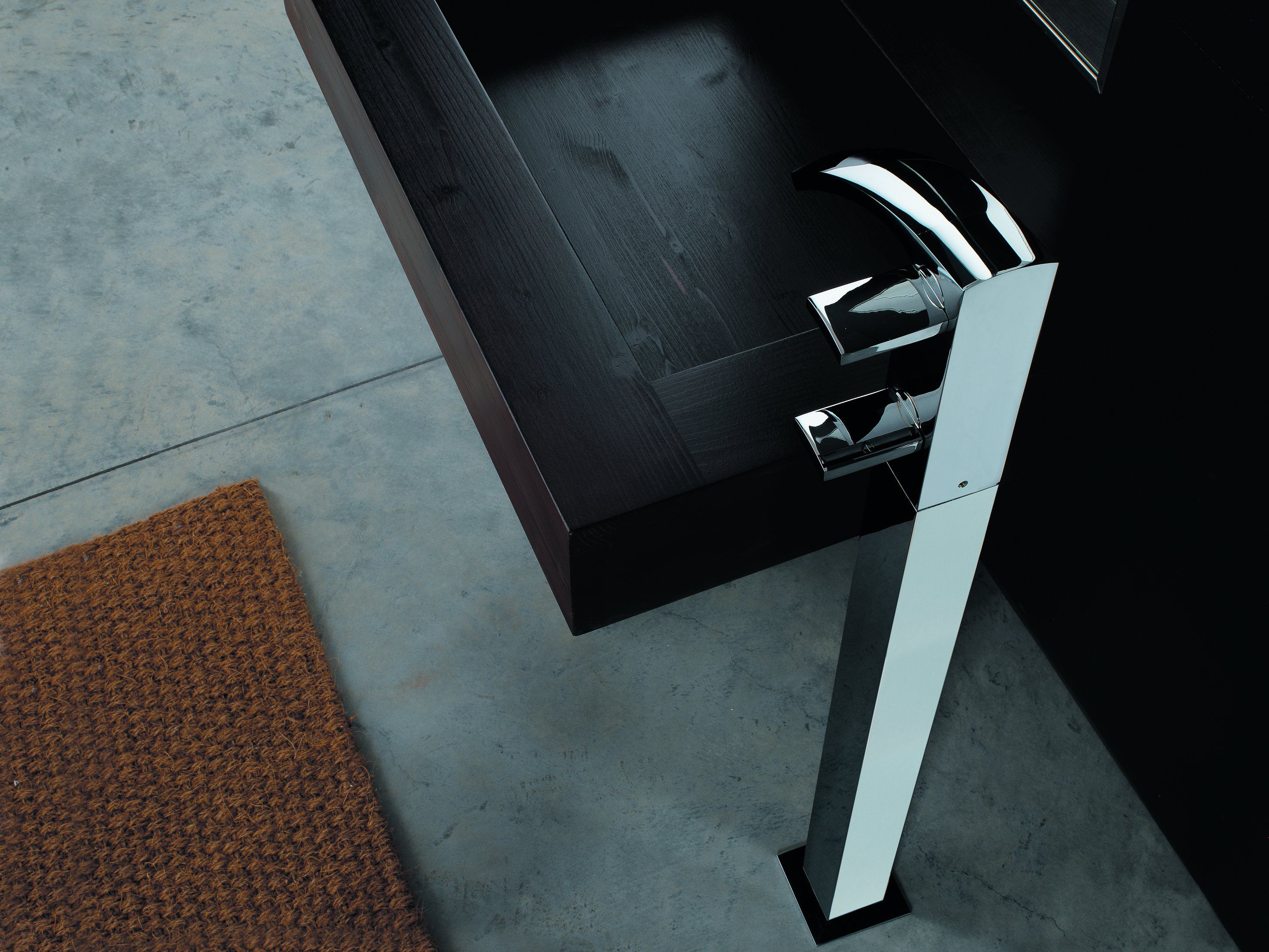 Однорычажный смеситель для раковины с одним отверстием Zazzeri ARCH-00097005 - Вид №1