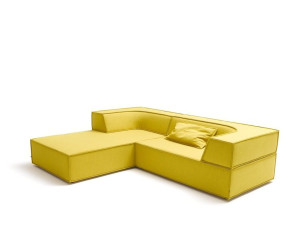 Тканевый диван с полуостровом