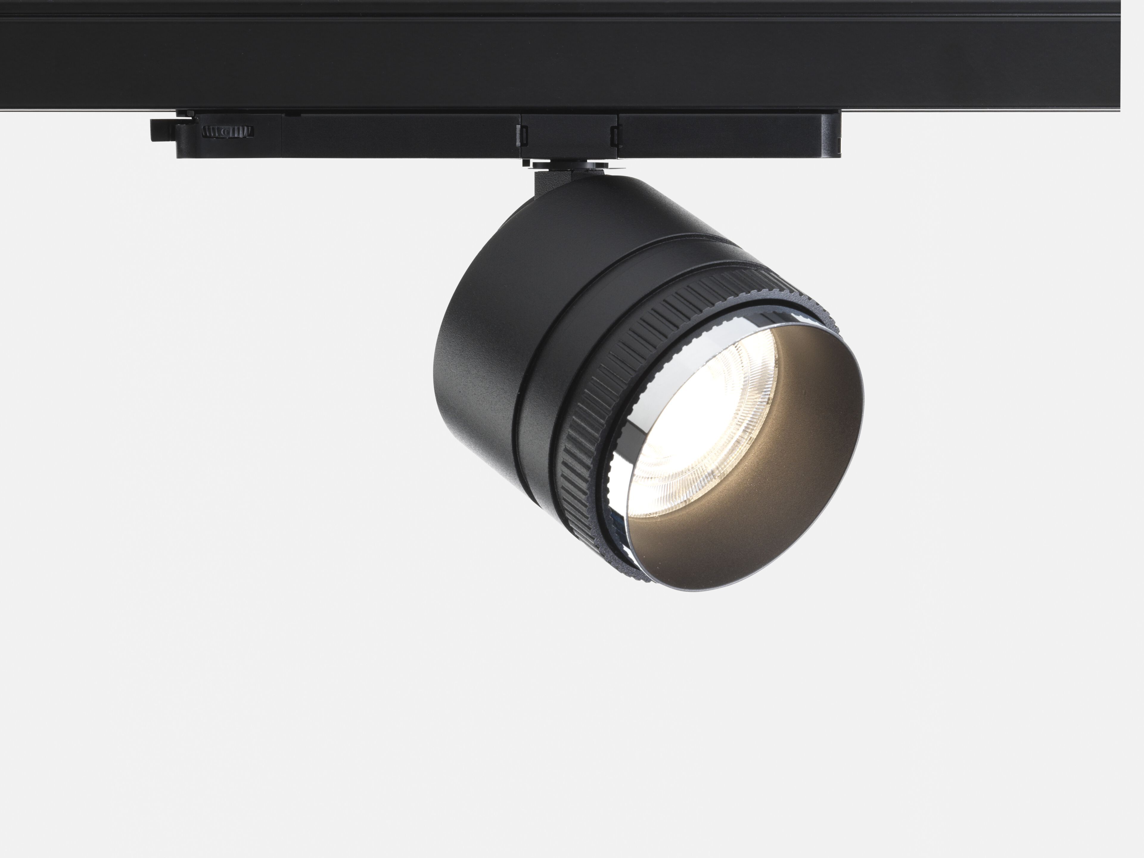 Заливка формы алюминия Сид освещения следа Lucifero's радужная оболочка ARCH-00136358