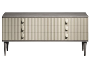 Деревянный комод