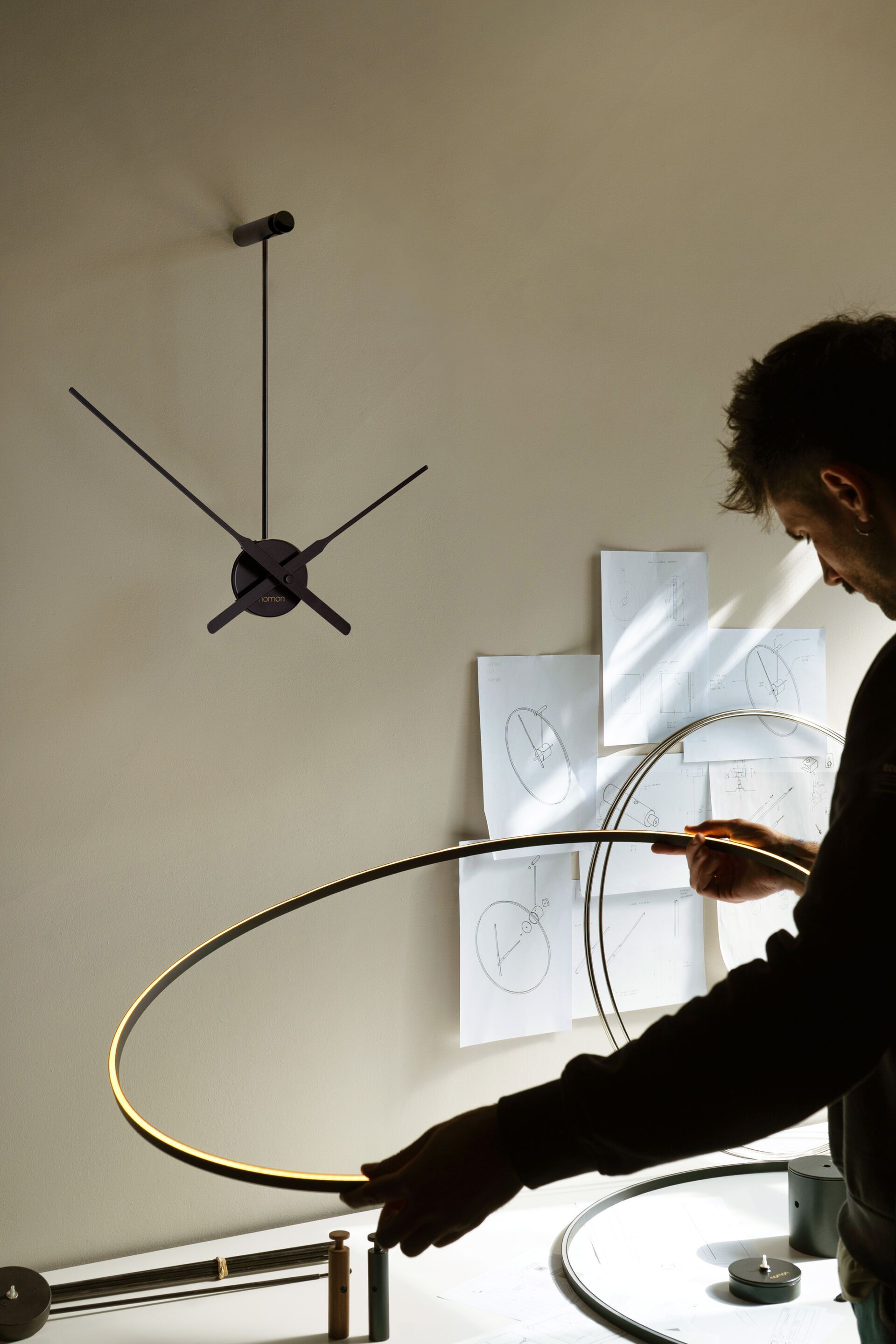 Металлические настенные часы NOMON тень ARCH-00140742 - Вид №2