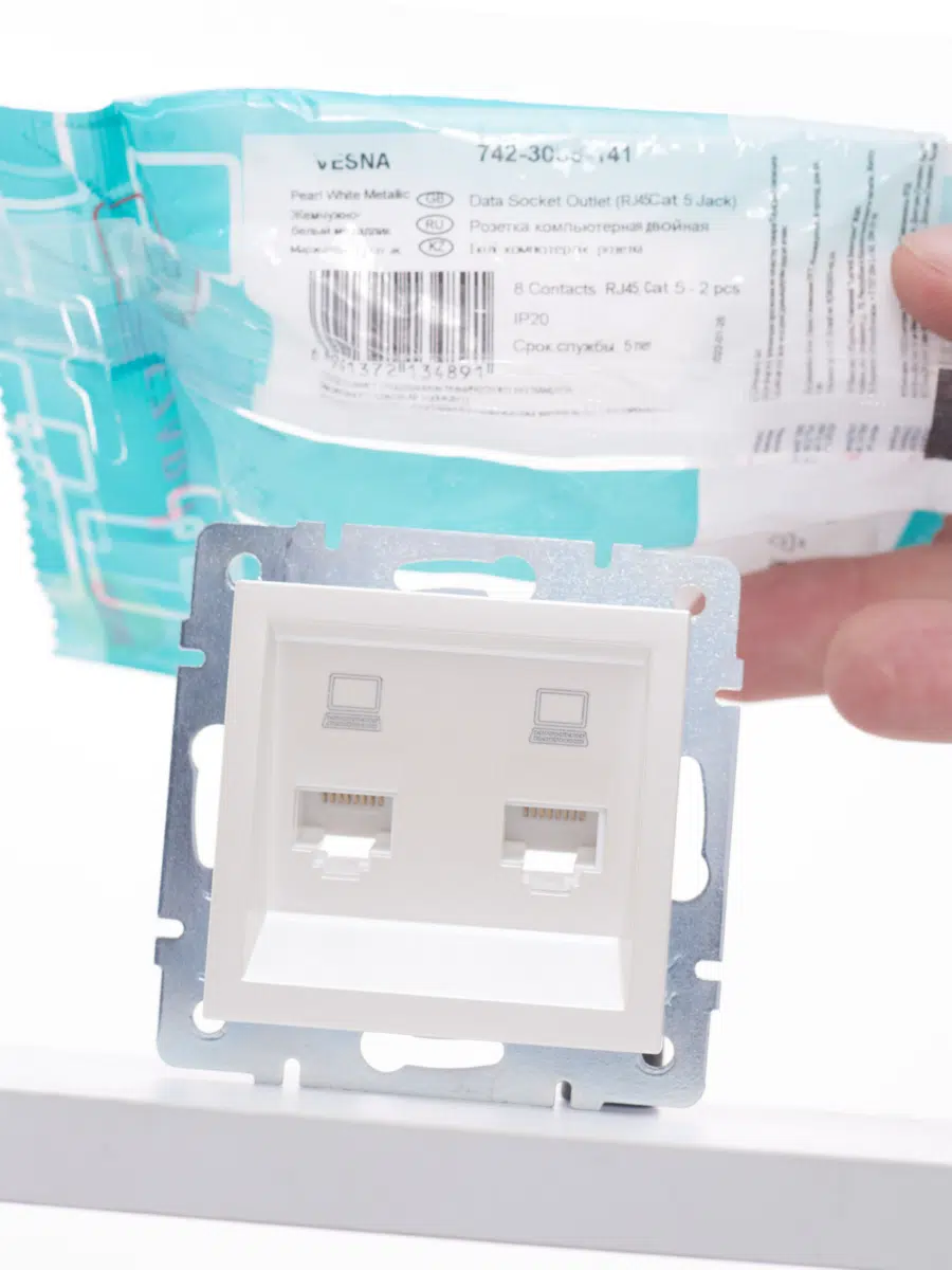 VESNA Розетка компьютерная 2-ая жемчужный LEZARD 742-3088-141 - Вид №10
