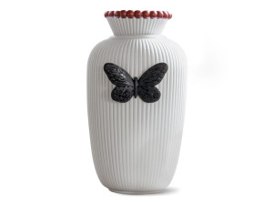 Фарфоровая ваза