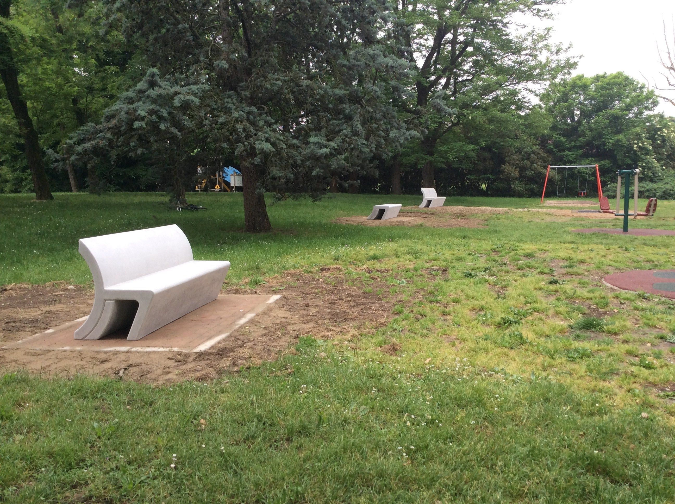 Реконструированная каменная скамья со спинкой Viscio Urban Design SWING ARCH-00032334 - Вид №1