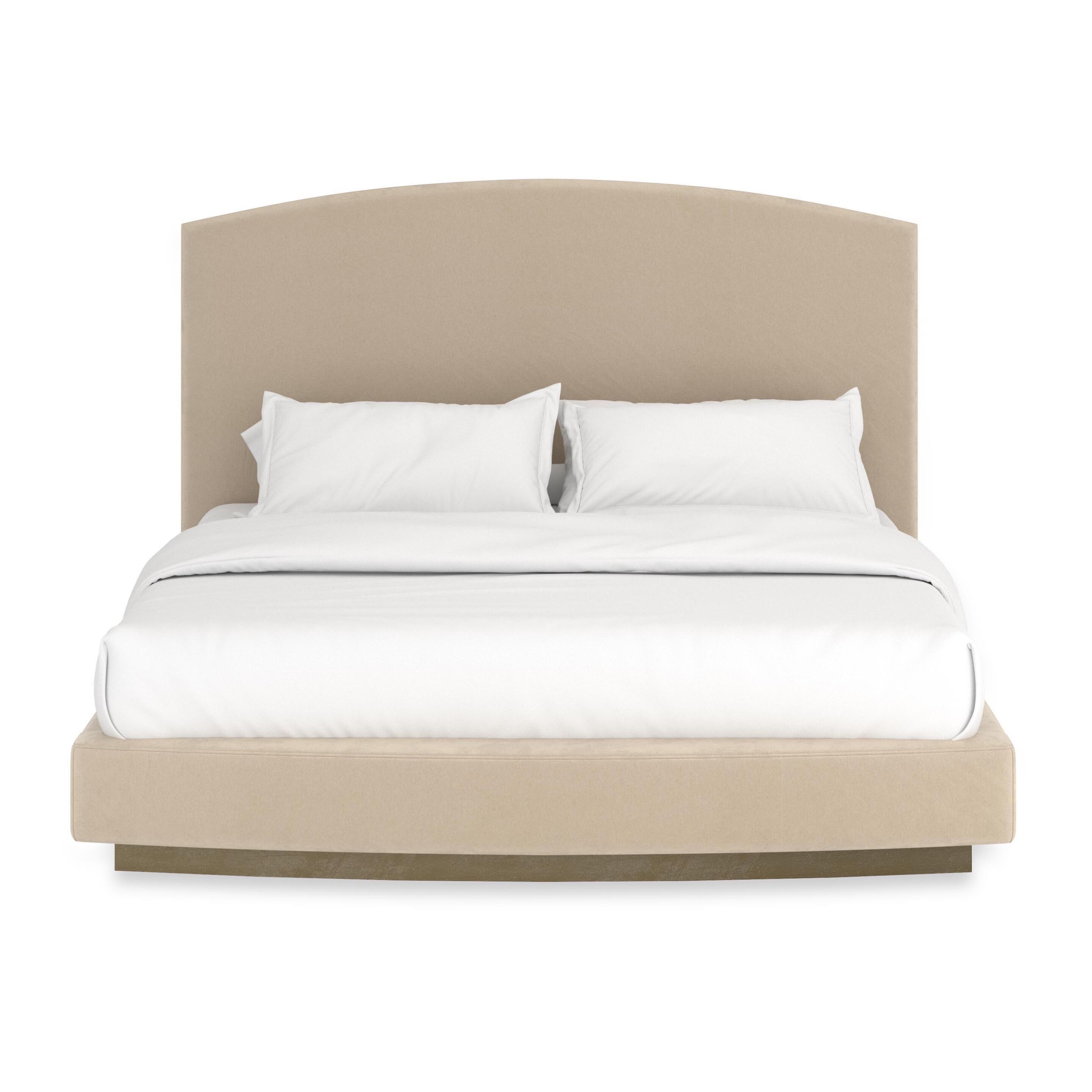 Двуспальная кровать из ткани с мягким изголовьем Caracole ARTOIS ARCH-00054011 - Вид №1