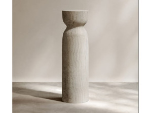 Пьедестал из натурального камня