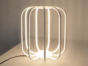 Алюминиевая светодиодная настольная лампа с регулируемой яркостью