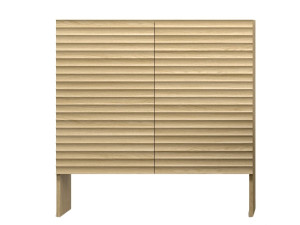 Шкаф с распашными дверцами