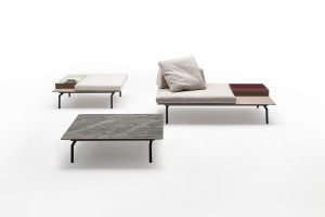 Квадратный низкий журнальный столик