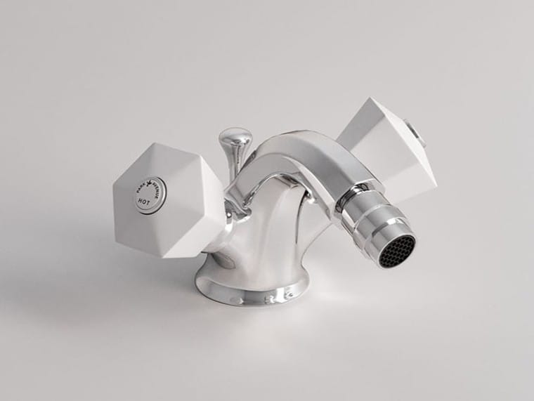 Смеситель для биде на одно отверстие с поворотным горлышком Park Avenue Белый ARCH-00053061 - Вид №1