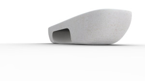 Реконструированная каменная скамья без спинки