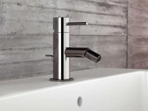 Rubinetterie Mariani Смеситель для биде, однорычажный, из латуни на террасе Ultraminimal 493/um