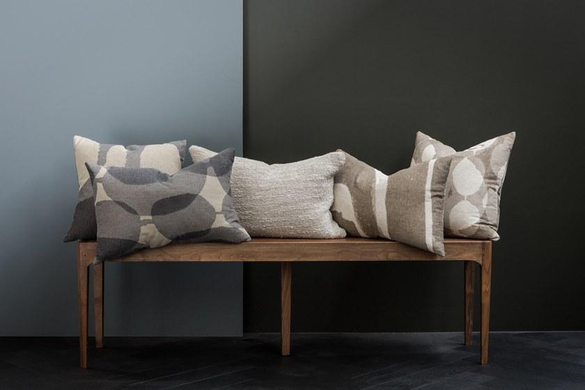 Ethnicraft Прямоугольная подушка из ткани Refined layers 21028 - Вид №4