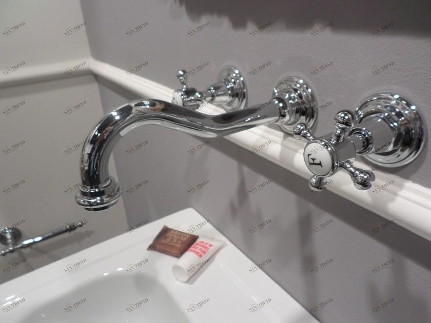 BLEU PROVENCE Смеситель для умывальника настенный на 3 отверстия Rubinetti per lavabo sun-id-1386269