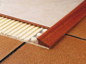 Профиль для пола