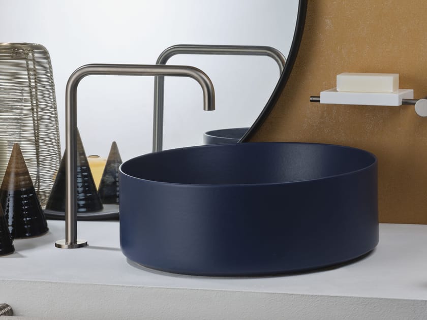 Дозирующий нос от пола Ritmonio диаметр 35 отпечатков пальцев ARCH-00151649