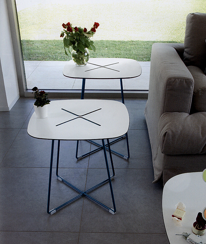Столик  DOMITALIA Cross-Qb 
