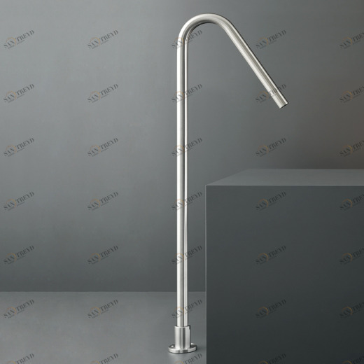 Свободно стоящий носик для ванной H. 935 мм  FRE23 CEADESIGN 