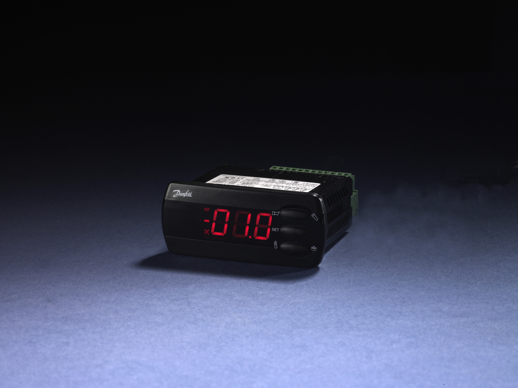 Danfoss AK-CC 210/250/350 AK-CC 210 Контроллер испарителя и уровня 084B8520  - Вид №8