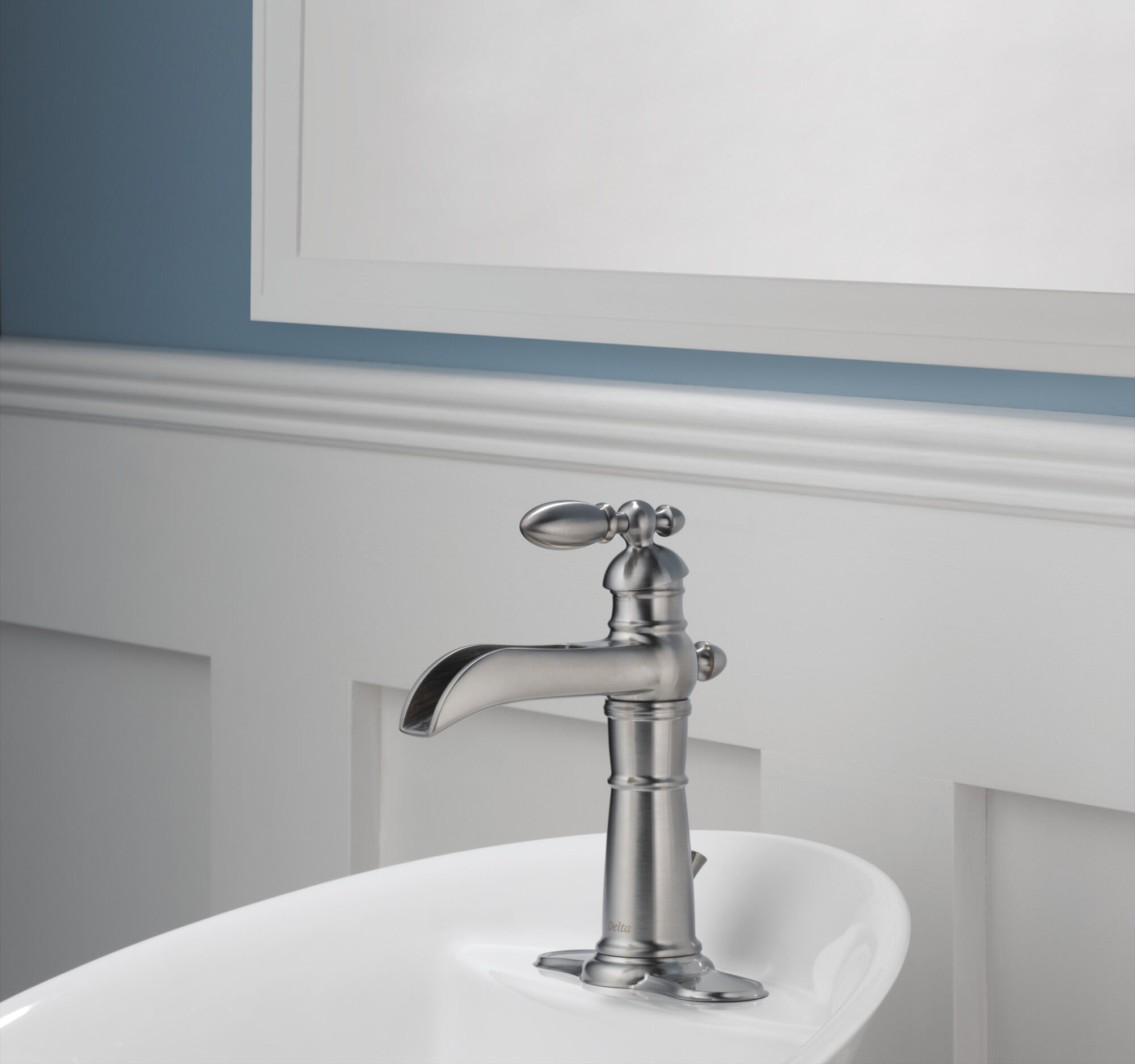 554LF-SS Смеситель для ванной комнаты с одной ручкой Delta Faucet Victorian Нержавеющая сталь - Вид №1