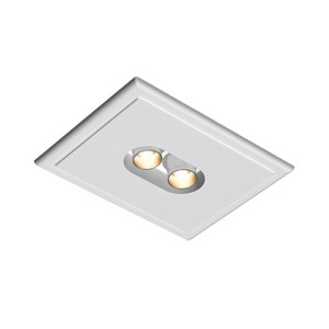 Несколько утопленных потолочных светильников