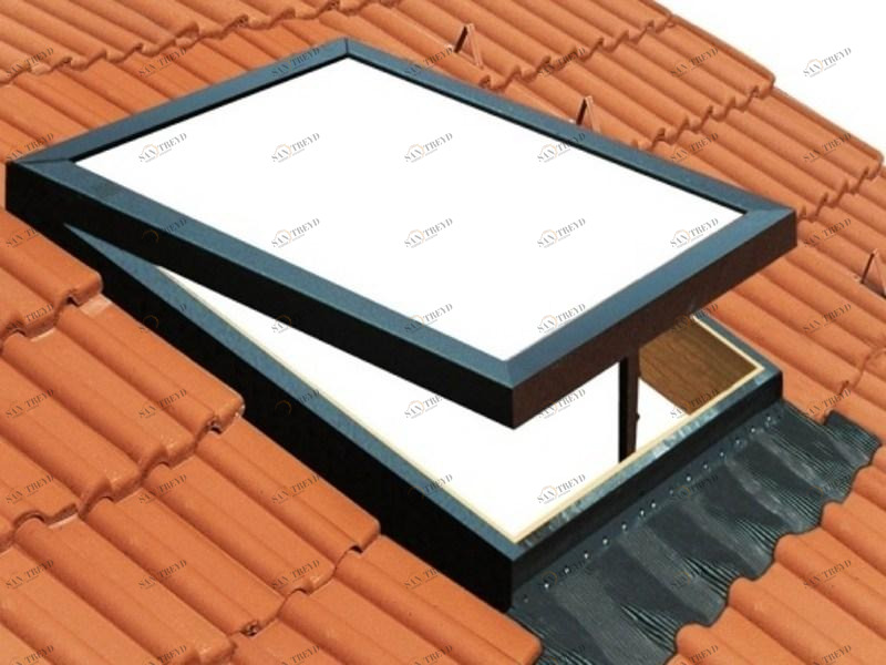 LUXIN Мансардное окно из алюминия Lucernari per sottotetto sun-id-1480091